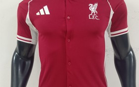 如何选择具备快速干燥技术的足球服？