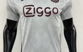 校队专用足球服选购指南｜挑选适合团队的装备