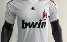 专业足球服印号定制服务，打造专属球队标识