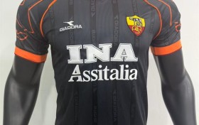 成人足球服尺码难题？看这份尺寸对照表轻松解决